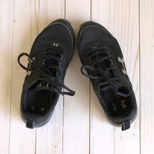 Girls Under Amour sneakers - used